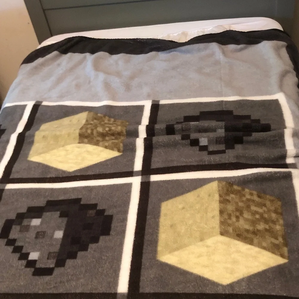 Soft Geometric Block Plush Throw Blanket - Gray & Yellow